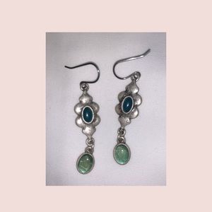 flower style jade dangle earrings